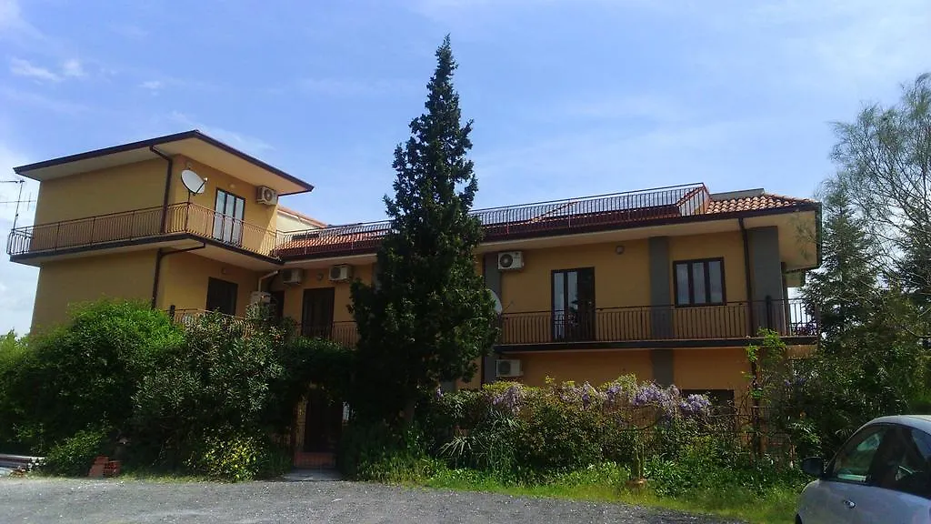 B&B Villa Refe リングアグロッサ ベッド・アンド・ブレックファスト